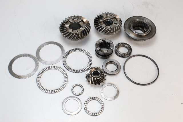 828701A1 828702A2 Mercury Counter Rotating Gear Set 105 110 115 135 140 + HP