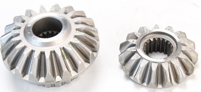 8M2004220 43-818927 Mercruiser 2017 Gear Set Bravo I OEM!