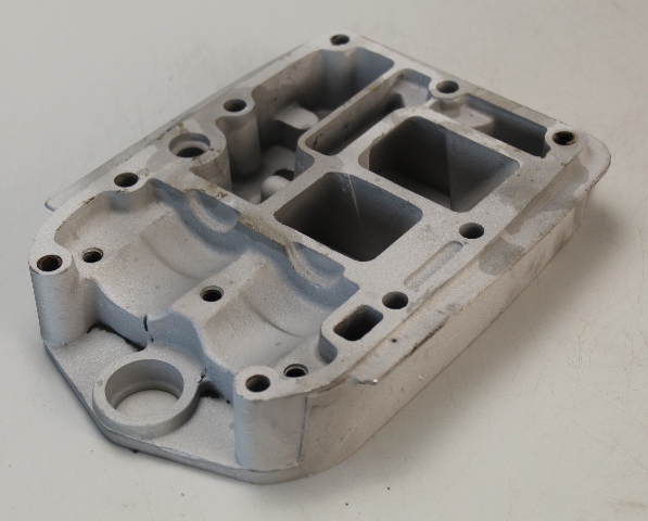 327890 C# 327890-D1 Johnson Evinrude 1971-1989 Adapter Plate 4.5 7.5 9.9 35 + HP