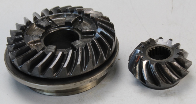 6E5-45571-01-00 6E5-45551-02-00 Yamaha 1984-06 Reverse Gear & Pinion 115 130 HP