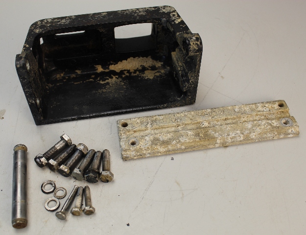 18486F5 Mercury 1987-1990 Anchor Bracket 35 50 60 HP