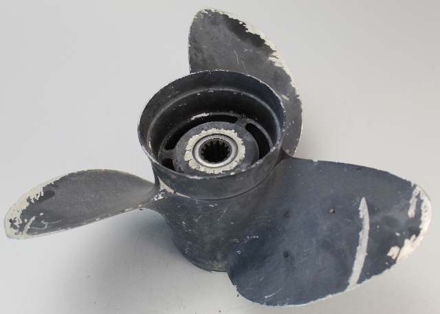 011003 Michigan Wheel 1968 & UP 13 1/4x17 Propeller 40-140HP 6 MTH HUB WTY