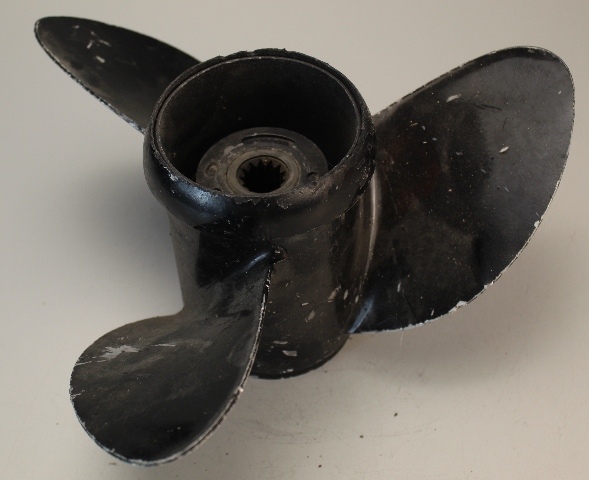 391199 Johnson Evinrude 1968 & UP RH 13 1/4 X 17 Propeller 40+ HP 6 MTH HUB WTY