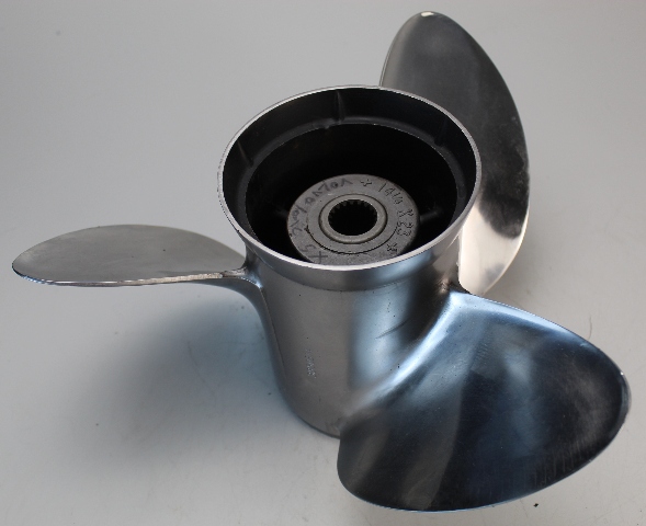 3850314 Volvo Penta 1994 & UP RH 14-1/4 X 23 Propeller 3.0 + L 6 MTH HUB WTY