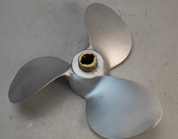 SMC715 SMC-715 Michigan Wheel RH 10 1/2 X 12 3 Blade Propeller Shear Pin Drive