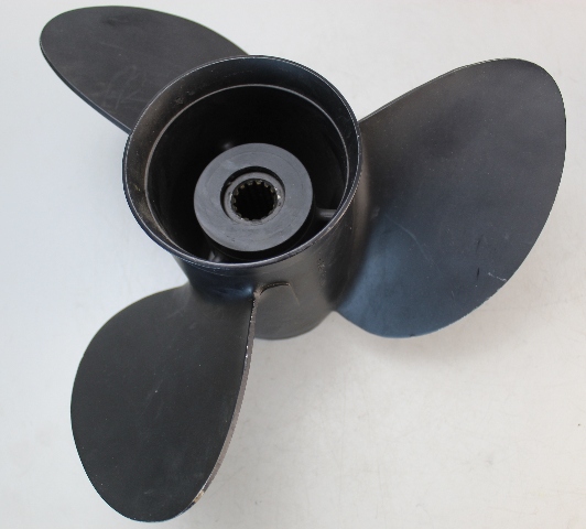 8611-143-21 Solas Amita SX 1994 & UP 14.3 X 21 Propeller 3.0 + L 6 MTH HUB WTY