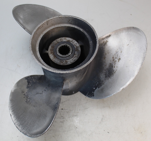 389925 Johnson Evinrude RH 1976-1978 15 x 16 Propeller 150 + HP 6 MTH HUB WTY