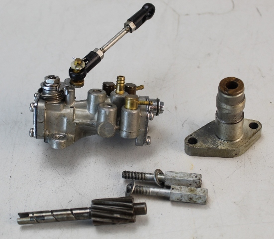 16100-95D11 Suzuki Oil Pump DT 25 30 HP