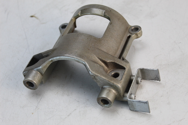 31911-96302-0ED Suzuki 1983-1988 Starter Bracket DT 20 25 30 HP