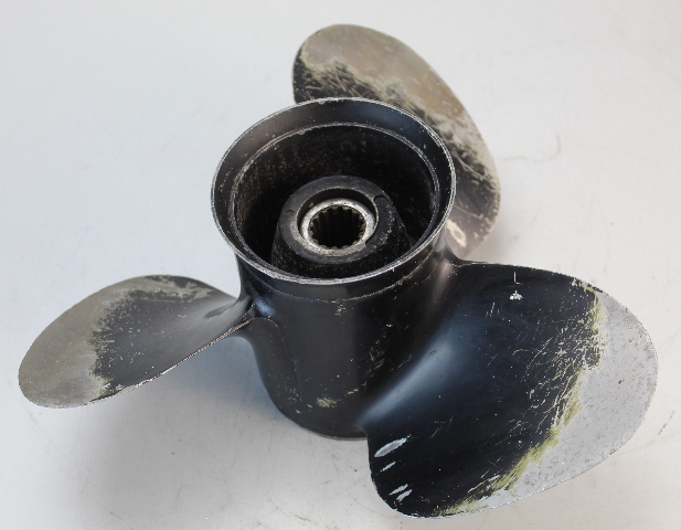 48-65748A1 Mercury RH 1977 & Newer 13 X 17 Propeller 40 50 + HP 6 MTH HUB WTY