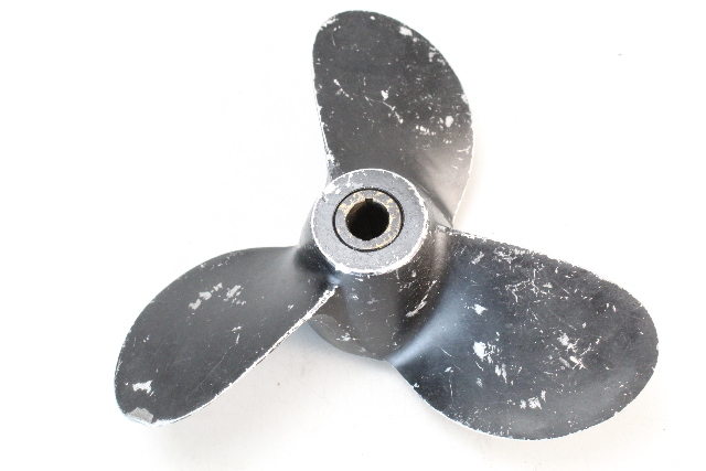 240x220 Honda 9-1/2 X 8-5/8 Pin Hub Propeller 6 7.5 8 10 HP