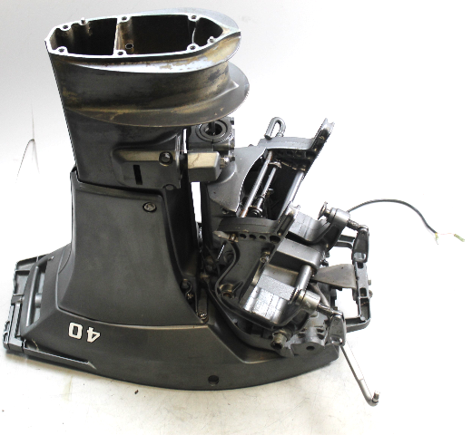 6996M 8570M 83513M 9823M Yamaha Mariner 1980-87 Complete Midsection 40 HP 2 Cyl