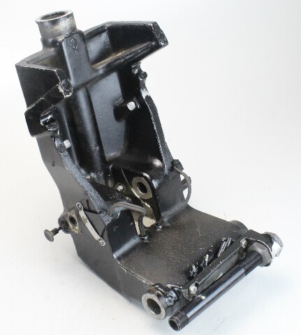 C# 1491-7944 9225A2 9225A3 Mercury 1976-94 Swivel Bracket 150 175 225 250 275 HP