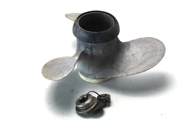 387389 Johnson Evinrude 1975-05 RH 9 1/4 X 8 Propeller 8 9.9 + HP 6 MTH HUB WTY