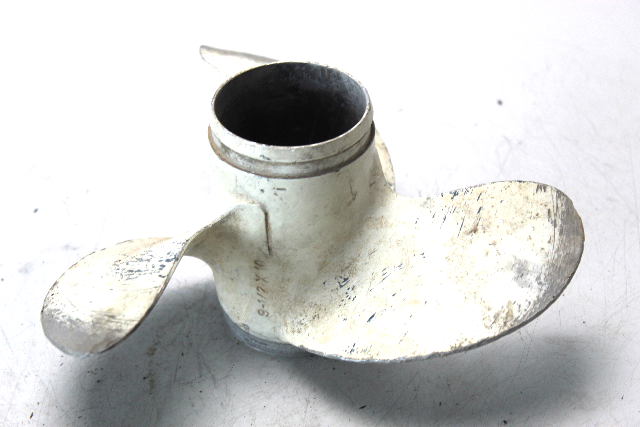 Johnson Evinrude 1974 - 2005 9-1/2 x 10 Propeller 8 9.9+ HP 6 MONTH HUB WTY