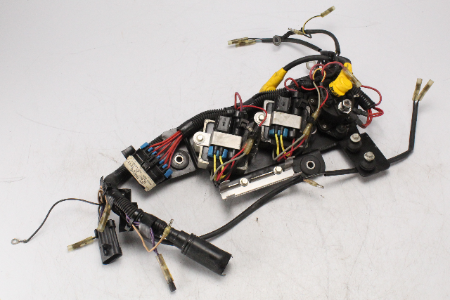 883072T2 Mercury 2000-02 Voltage Regulator W/ Bracket 135 140 150 + HP 1 YR WTY