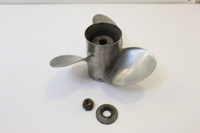 Mercury 1977 & Newer 10-1/2 x 13 RH STT Propeller 25 30 35 40 45 50 55 60 70 HP