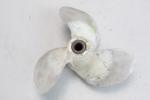 383315 Johnson Evinrude ALUM RH 8-1/8 x 8 Propeller 6 8 9.5 9.9 10 12 14 15 HP