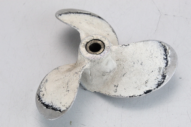 383315 Johnson Evinrude 8-1/8 x 8 RH Propeller 6 8 9.5 + HP