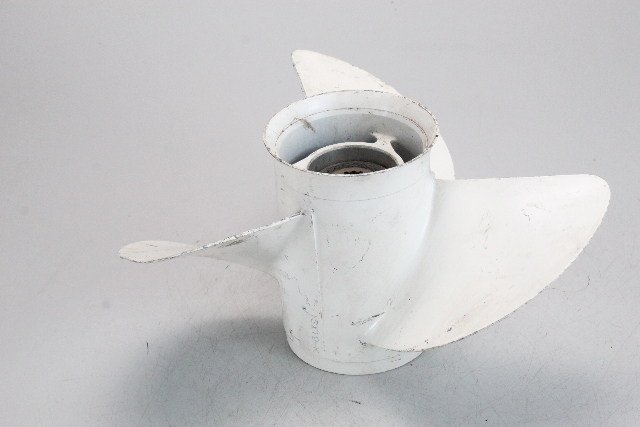 6E5-45941-00-00 Yamaha 13 x 19 1984 & Up Propeller 60 70 75 80+ HP 6 MTH HUB WTY