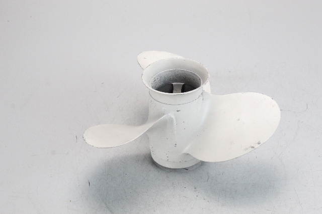 664-45941-01-00 Yamaha 1980 &UP RH 9-7/8 x 9 Propeller 20 25 30 HP 6 MTH HUB WTY