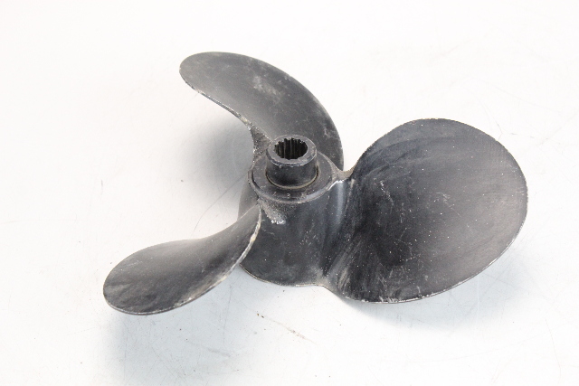 072133 MW Chrysler Force 1966-94 10-3/8 x 13-1/2 RH Propeller 20 30 35 40 + HP