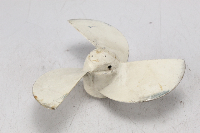 313689 125990 Johnson Evinrude 1968-1989 7-1/4 x 4-1/2 Propeller 1.2 1.5 2 HP