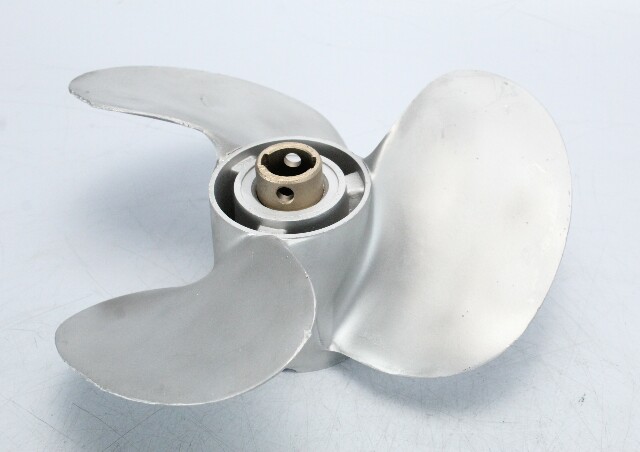 Johnson Evinrude 1960-1968 RH 10 X 11 Propeller 60 65 75 80 85 90 HP