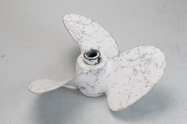 A383265 Force Chrysler 1970-1979 ALUM 13 x 19 Propeller 70-135 HP 18 Splines