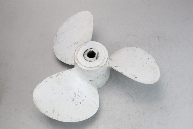 SMC-768 Volvo Penta LH MW Aquamatic 17 Diameter All Years Propeller 200 250 + HP