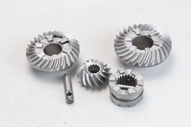 18572A1 823174T Mercury 1989-1998 Counter Rotation Gear Set W/ Clutch 135 + HP