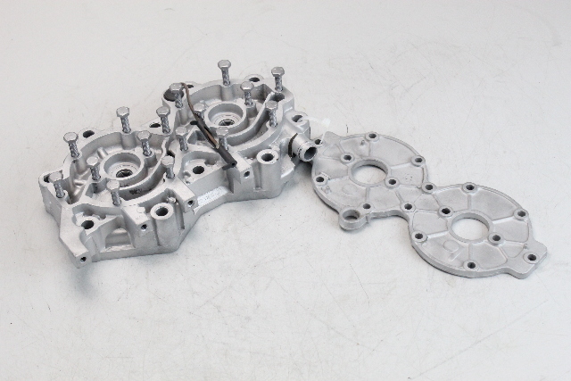323106 Johnson Evinrude 1978 STBD 85 HP Cylinder Head