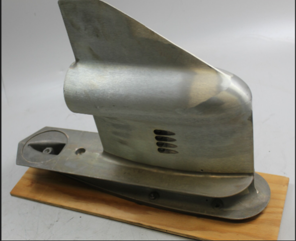 386289 0386289 Johnson Evinrude 1973-1977 Gearcase Housing 85 115 135 HP NOS