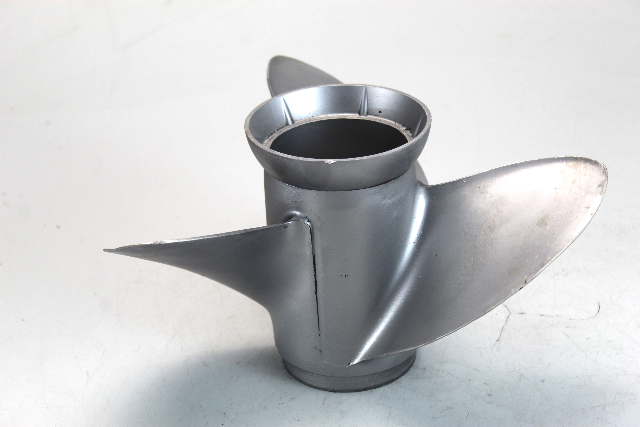 390851 Johnson Evinrude 1975-05 SST RH 11-3/4 x 17 Propeller 40+ HP 6 MO HUB WTY