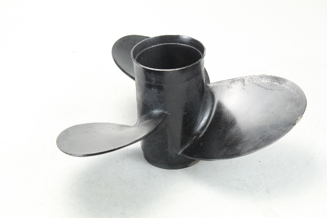 21300810 Turning Point 1975 & UP 12-1/2 X 8 RH Propeller 25 30 35 40 + HP NO HUB