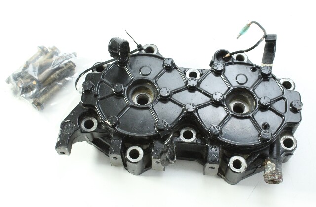 Johnson Evinrude 1978 - 1997 Starboard Cylinder Head 40 85 90 100 115 140 HP