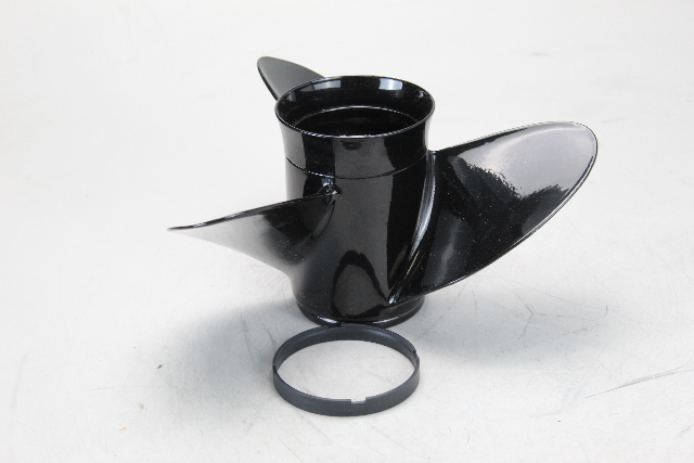 992104 Michigan Wheel Vortex XHS ALUM RH 13-1/4 X 17 Propeller 40-150 HP NEW