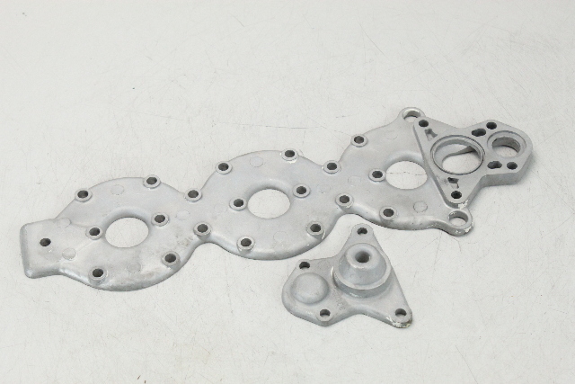 320840 321013-2 Johnson Evinrude 1976-93 Cylinder Head & Thermostat Cover 150+HP