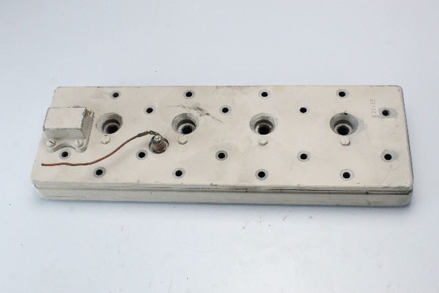 FA528518 Chrysler 1977-1982 Cylinder Head 115 140 HP