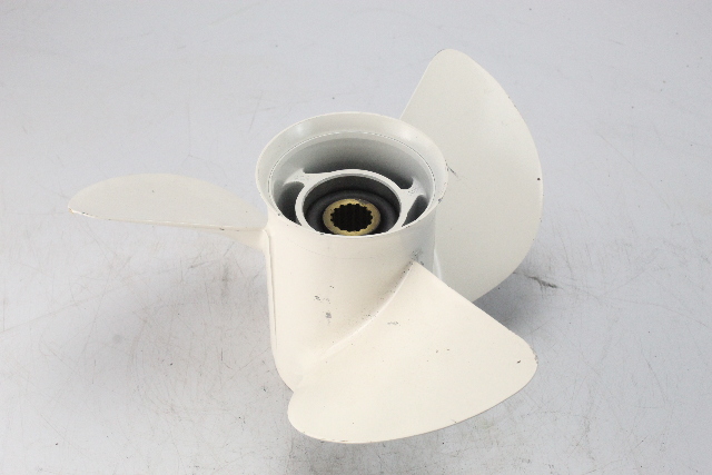 6E5-45941-00-00 Yamaha 13 x 19 1984 & Up Propeller 60 70 75 80 90 100 115 HP NEW