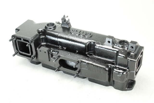 982490 984054 OMC Johnson Evinrude 1973-1985 Exhaust Manifold 2.5 3.0 L