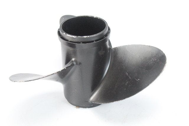 58100-94312-01T S1301 Suzuki 11-1/2 x 13 RH Propeller DT 40 + HP 6 MTH HUB WTY
