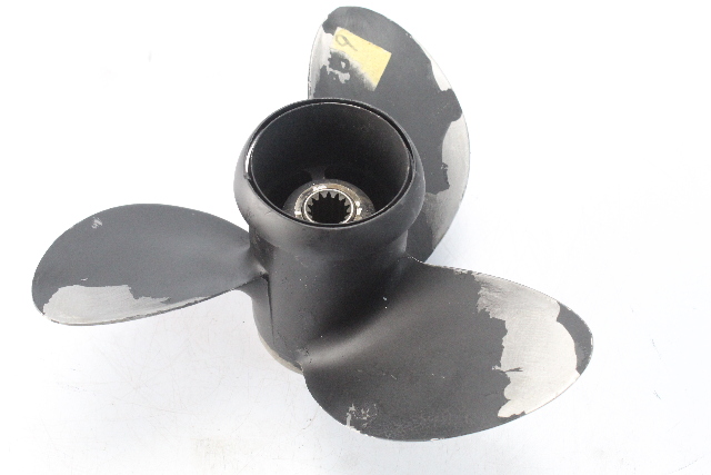 387526 Johnson Evinrude 1979 & UP RH 11 x 9 Propeller 15 + HP 6 MTH HUB WTY