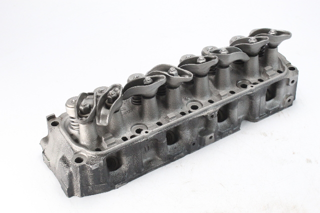 2776952 0986767 GM/OMC Mercruiser 1968-1986 Cylinder Head Unit 2.5 3.0L