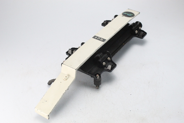 C# 86385 Mercury SeaRay Front Cover Bracket 175 HP
