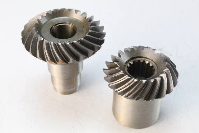 55766A2 Mercruiser 1978-1982 Gear Set 120/140 165 228 260 470 485 898 HP NEW
