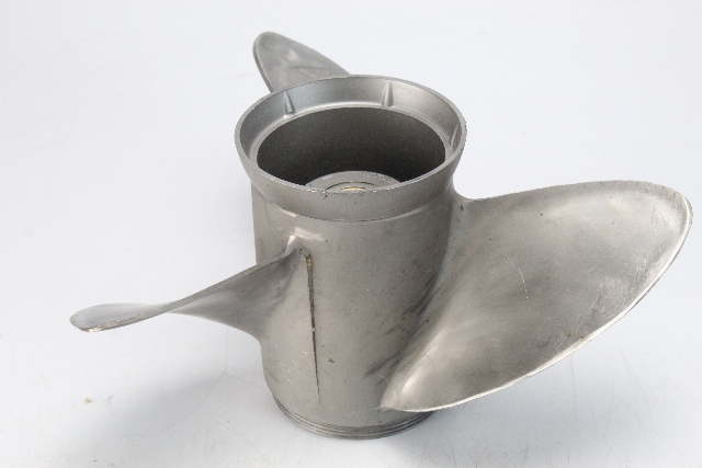 389510 SST Johnson Evinrude 1968 & UP RH 13 x 19 Propeller 40 + HP 6 M HUB WTY