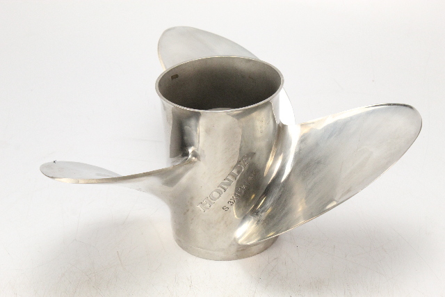 58133-ZY3-A14HR Honda 2002 & Newer STT RH 15 x 14 Propeller 115-250 HP
