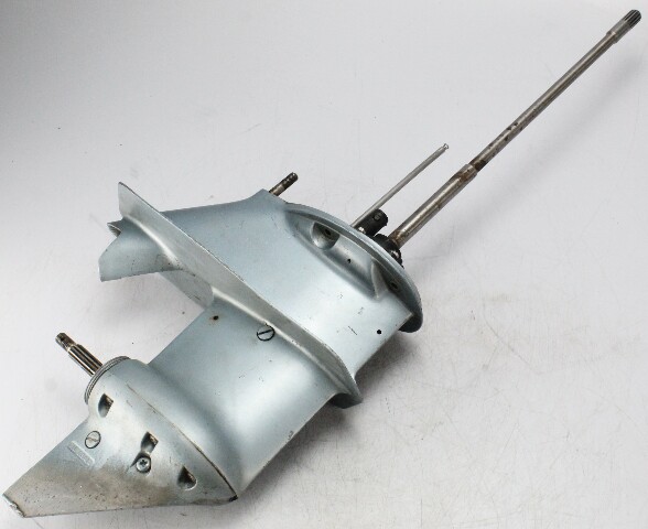15" Short Johnson Evinrude 1978-97 Splitcase Lower Unit 25 28 HP 6 MO WARRANTY