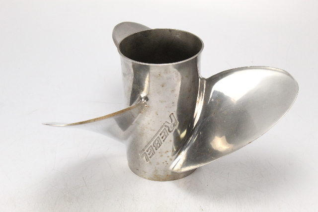 763990 Johnson Evinrude Rebel 1976 & UP SST RH 15-1/4 x 19 Propeller 90 100 + HP